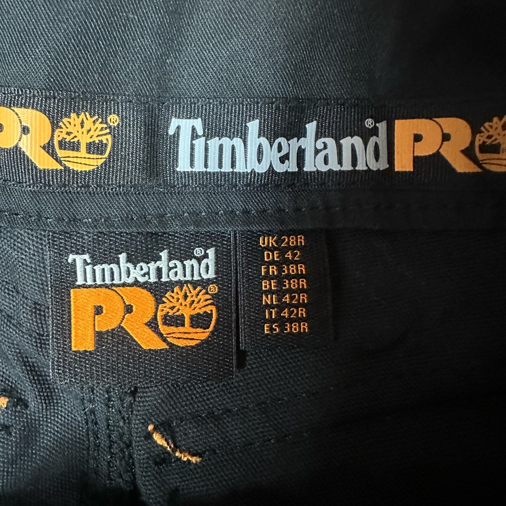 Timberland Men's Black and Gray Cargo Pants - Picture 6 of 6